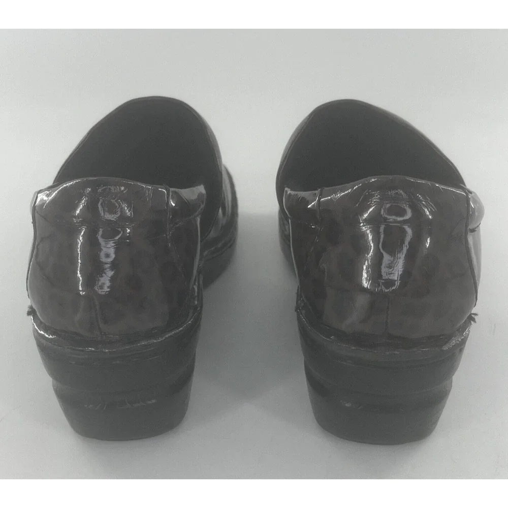 Born BOC Peggy Clogs Womens 10 Patent Leather Cheetah Leopard Chunky  Platform‎